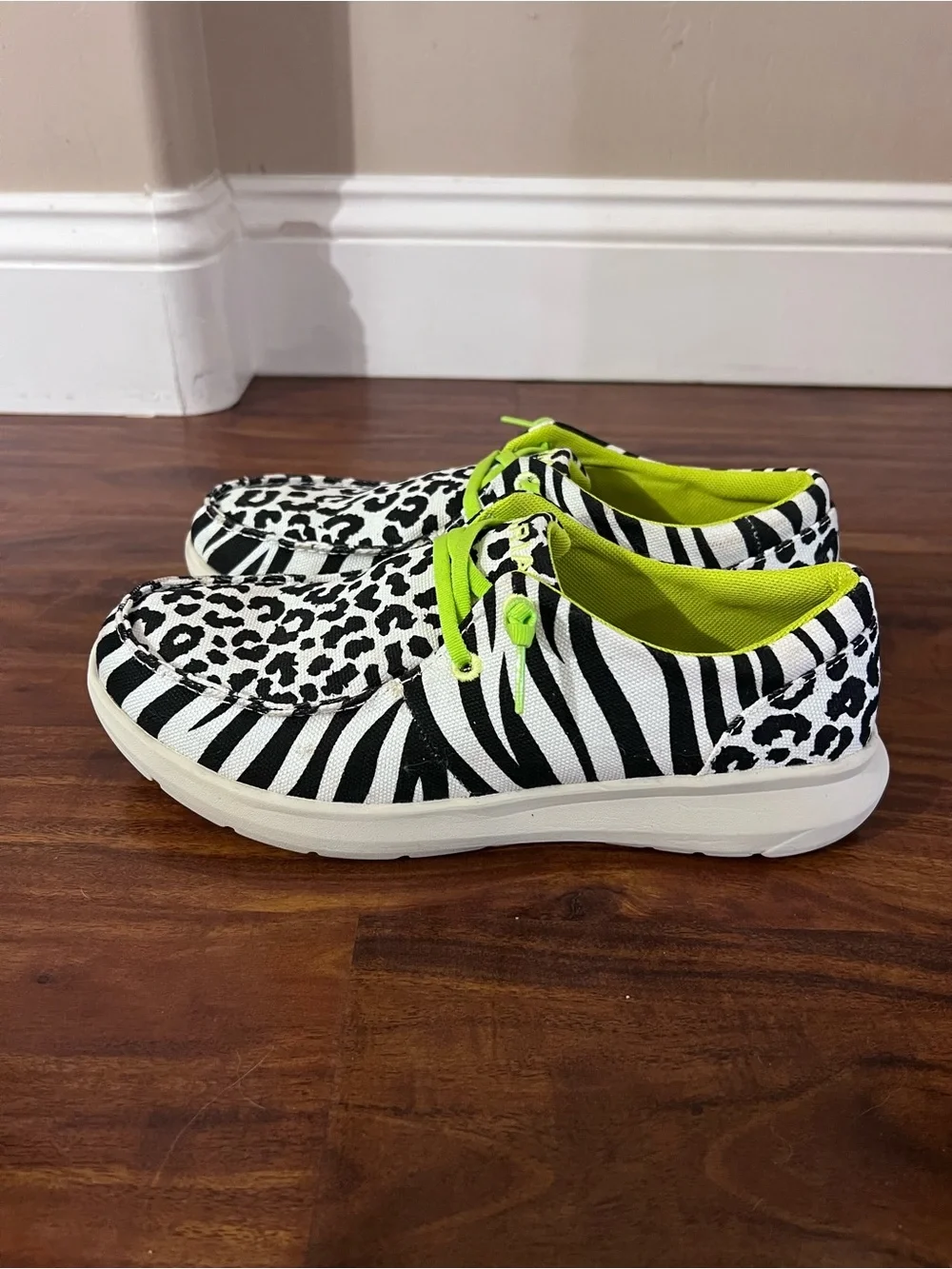 Ariat Hilo Zebra Print Loafers size 8.5